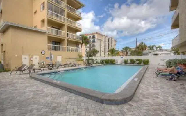 B5, Villas of Clearwater Beach