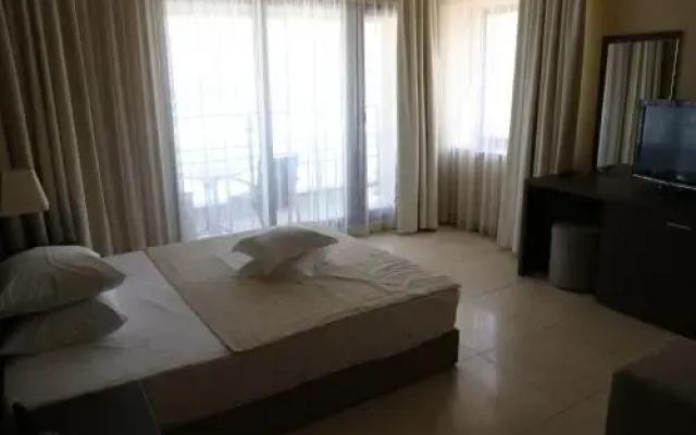 Hotel By Tony