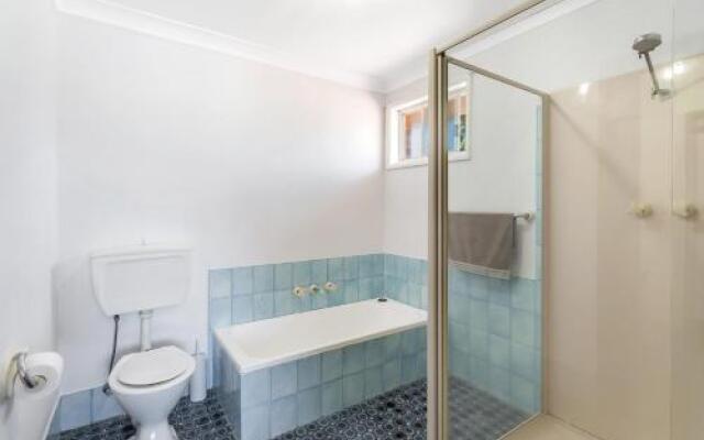 Gretel Close 1/6 - Nelson Bay