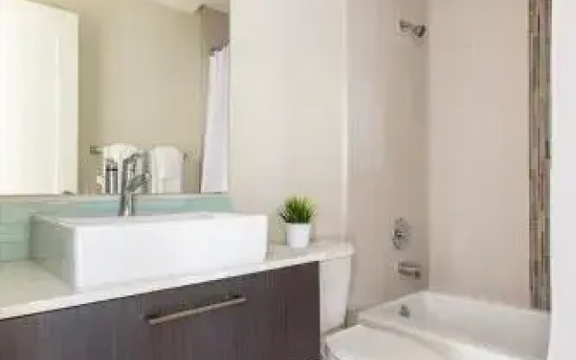 Serene North Park Suites by Sonder