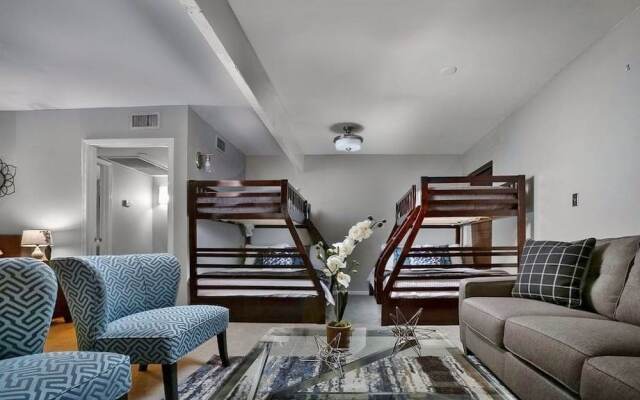 Delcoa Retreat 6br Scottsdale Pool House