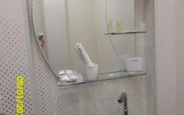 Dezzaray2