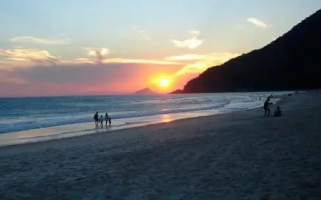 POUSADA TANI COM PISCINA em MARESIAS