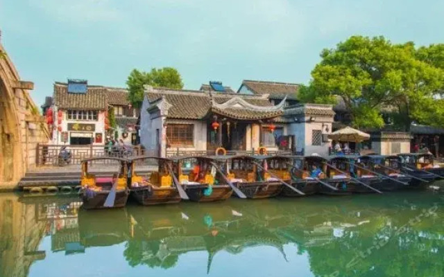 Xitang Breeze Moon Theme inn