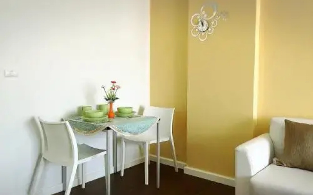 Baan Tew Lom Condo by Pukky