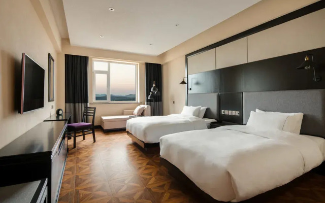 Lan Hotel and Spa Changbaishan