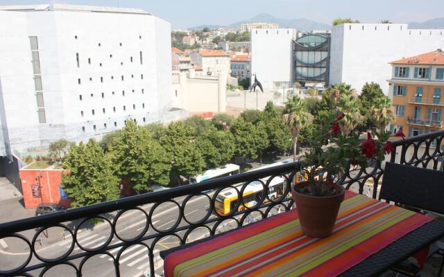 Happy Few - le Theâtre