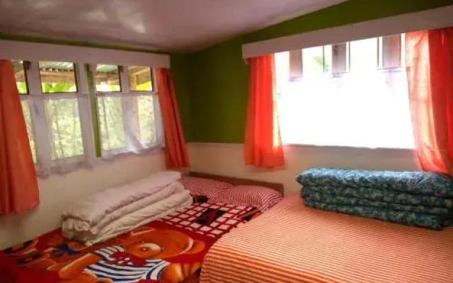 Hotel Shovraj