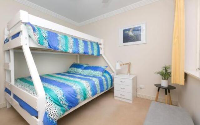 Whitesands, Unit 402, 34-38 North Street