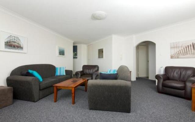 Beachpoint, Unit 303, 28 North Street