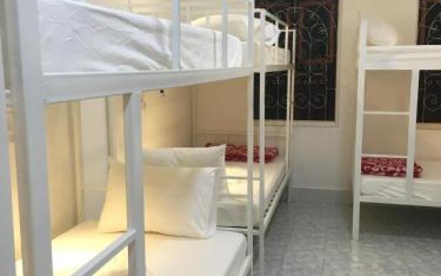 DownTown Backpackers Hostel