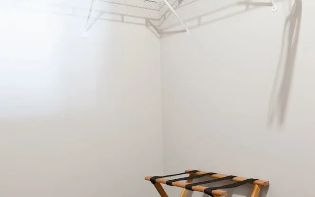 Bright South Loop Suites by Sonder