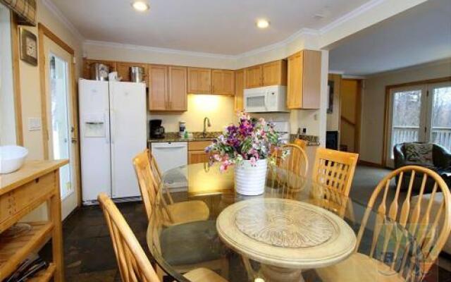 Bear Run House by RedAwning