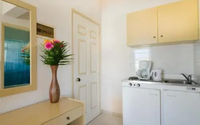 Eugenia studios & apartments