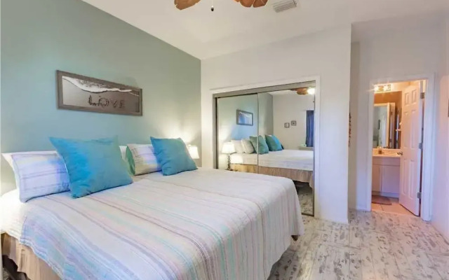 Romar Lakes 302B - 2 Br condo by RedAwning