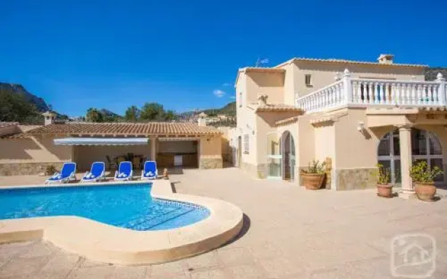 Abahana Villas Ivars