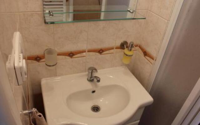 Agnes - Romance in City Ii.