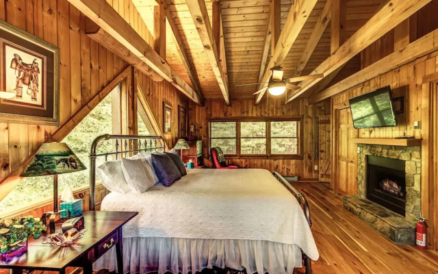 Rustler's Ridge - 3 Br Cabin