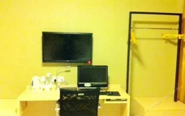 Super 8 Hotel