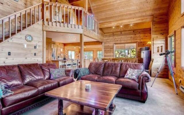 Chalet de Neige Boreas Pass by Pinnacle Lodging