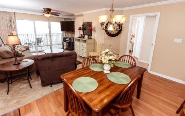 Gulf Dunes 302: Relaxing beach getaway, WIFI,pool,tennis,BBQ,FREE BCH SV