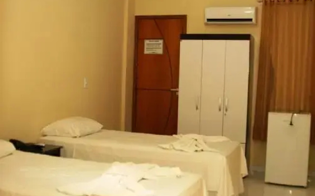 Hotel Columbia