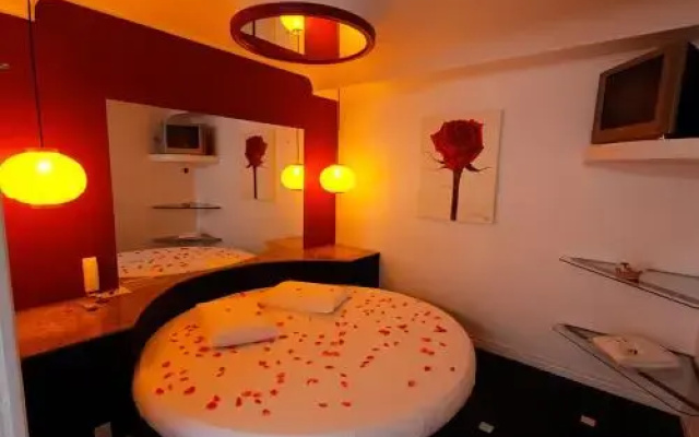Fantasy Motel