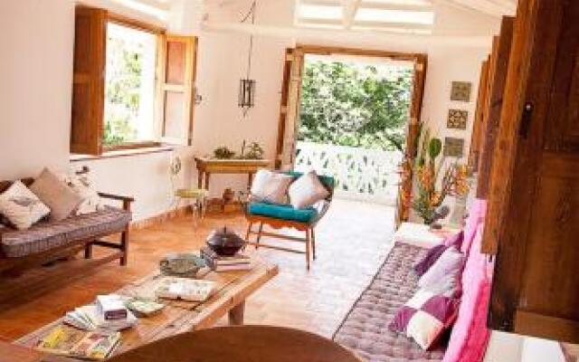 La Casa De La Canada By Casas Del Sur