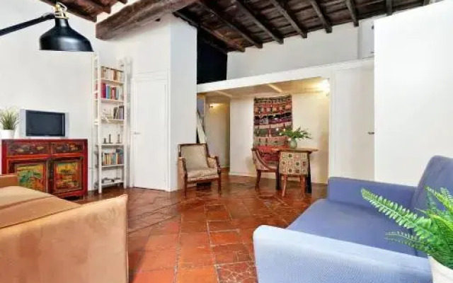 Charme Monti Small Terrace