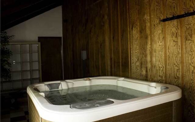 Elk Ridge Lodge by RedAwning