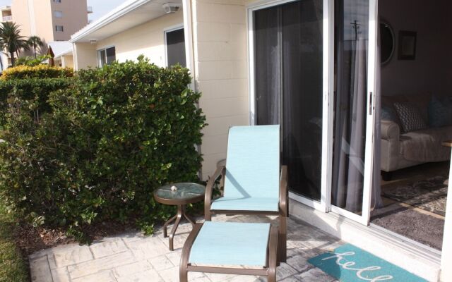 Jamaica Royale - 010 - 2 Br Condo