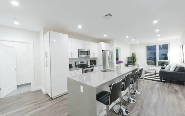 Grand Lower Roxbury Suites by Sonder