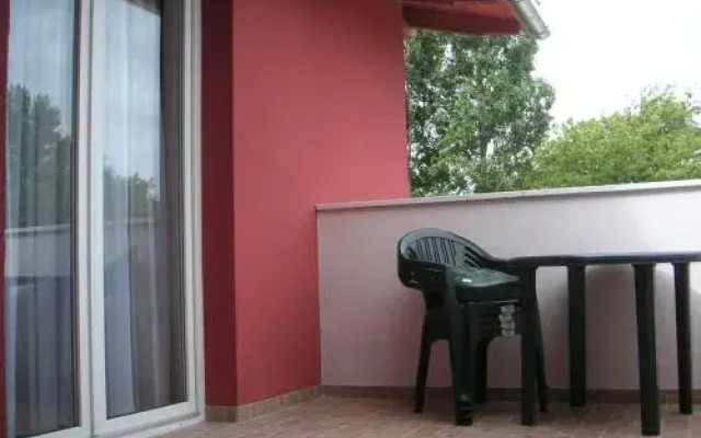 Lantos Apartmanház