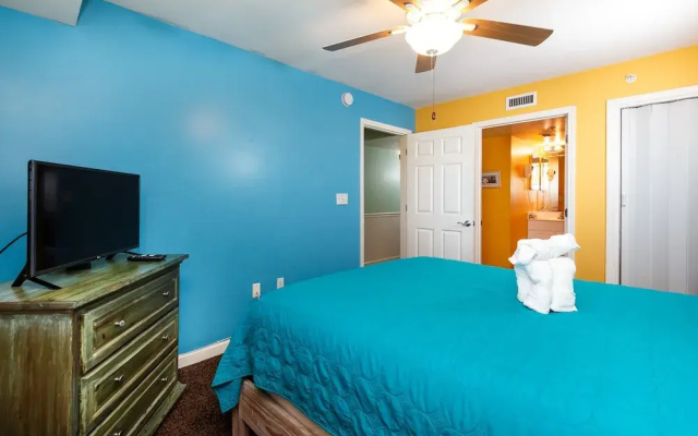 Pelican Isle 504 by RedAwning