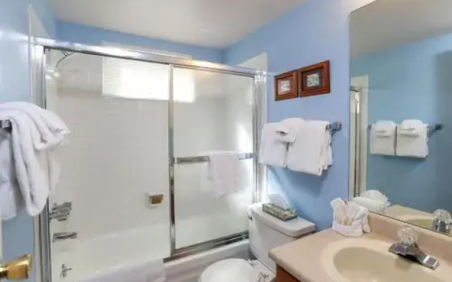 1001 Grandview C14 Condo