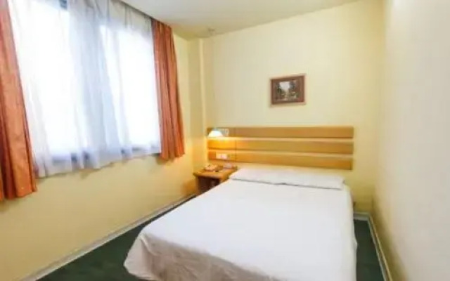 Home Inn Hangzhou Xianshan Xiaoshao Long-Distance Bus Main Station