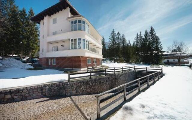 Villa Tullia - Stayincortina