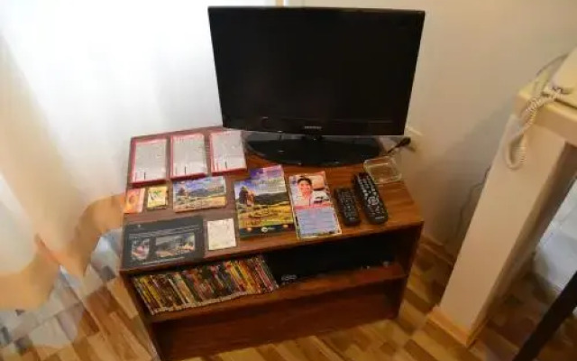 A1 Apartments