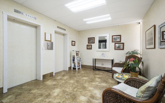 Kona Alii 201 by RedAwning