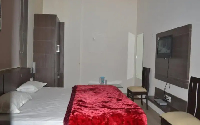 Hotel Lals Inn