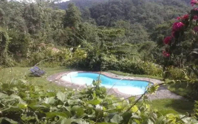 La Cacatua Lodge