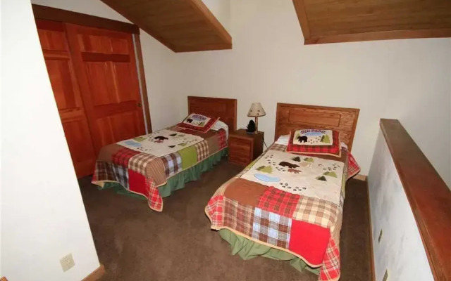 Mountainback #115, Loft, Den