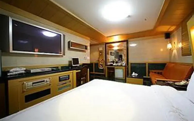 Pam Hotel