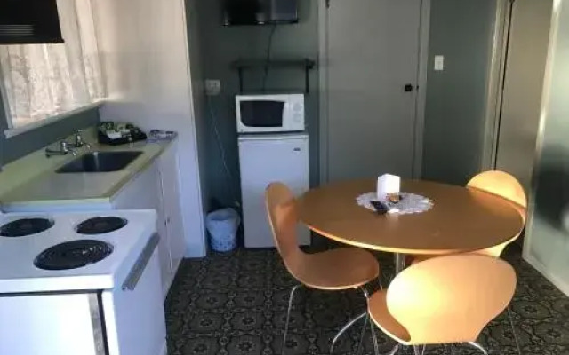 New Windsor Lodge & Caravan Park