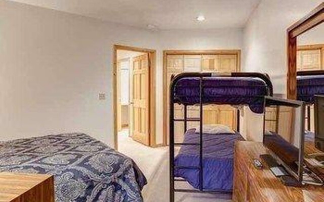 Fawn Grove by Alpine Ski Properties