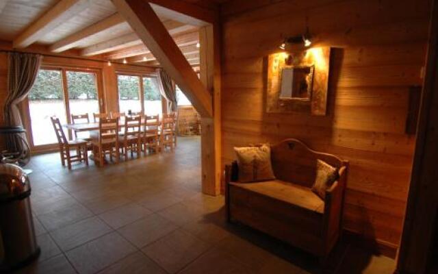 Chalet Les Islouts