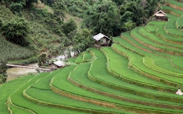 Sung Duan Stilt House