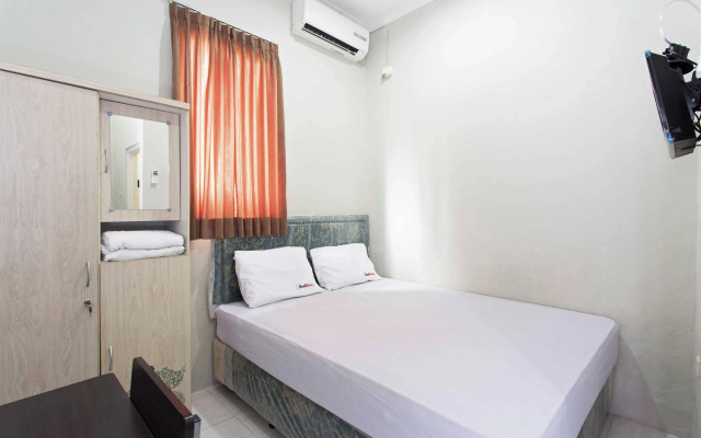 RedDoorz @ Pinang Tangerang