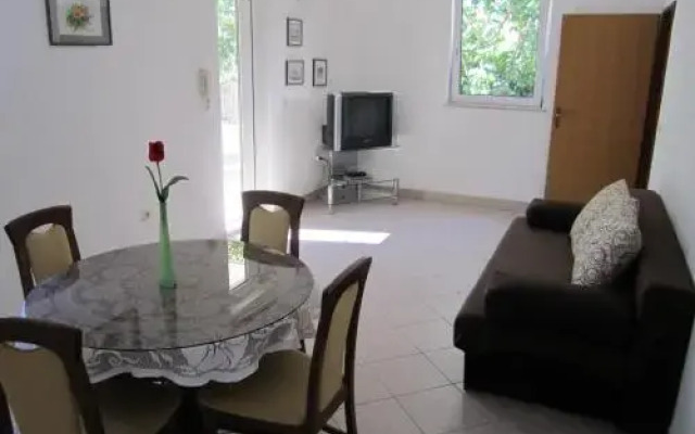 Apartments Nives