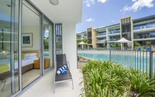 Blue On Blue Apartment 1011